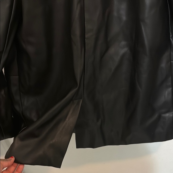 Missguided sz.US 8 Black Faux Leather Blazer - Picture 10 of 10